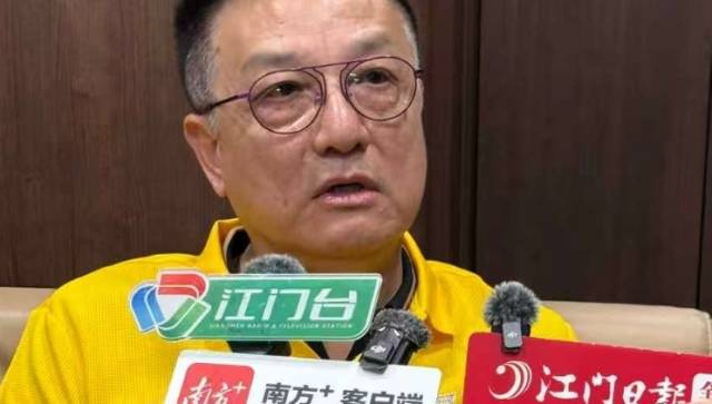 视频丨《朋友》填词人向雪怀为粤超江门队加油