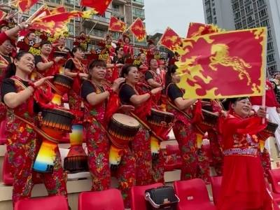 球迷热舞！粤超第二轮韶关队VS东莞队