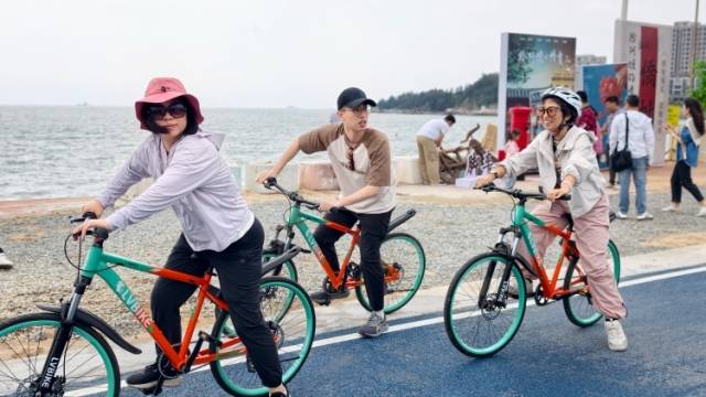 跟着电影《给阿嬷的情书》，一起畅游汕头滨海旅游路