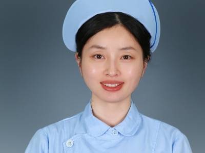 刘越：举手之劳伸援手，用陪伴温暖异乡就医路