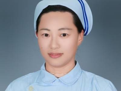 许曼丽：二十载白衣守初心，十五年护透析安康
