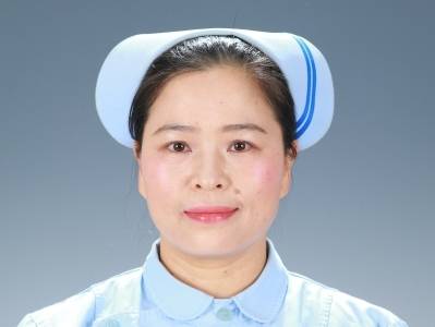 蒋小燕：化身暖心蓝卫士，以温情守护肿瘤患者