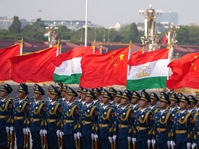 时政新闻眼丨一天三场会晤，习近平同外方领导人谈了什么？