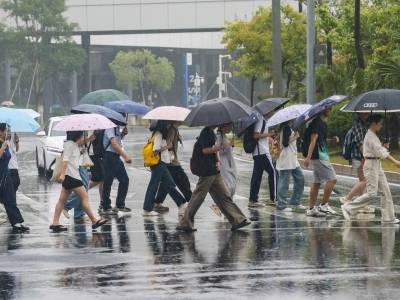 广东多地暴雨来袭，这份强对流天气防御指南请收好→