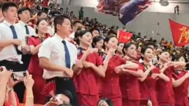 夯爆了！粤BA广州主场，空乘拉拉队亮相