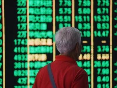 美股三大指数全线下跌，谷歌、亚马逊跌超2%，高通跌近4%，金银原油集体下挫