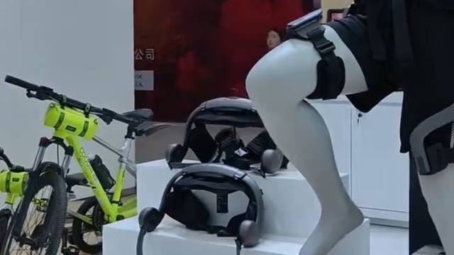 文博会惊现“腿部外挂”！仅重2公斤却能省30%体力？