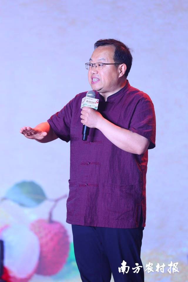 于赓哲