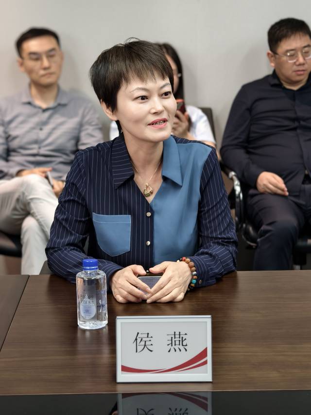 微博商业市场部总经理侯燕致辞 微博商业市场部总经理侯燕致辞