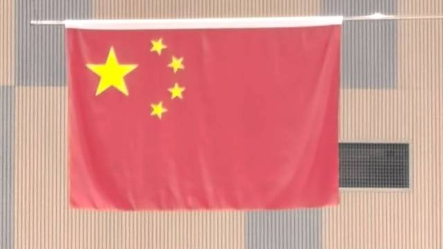心潮澎湃！粤超粤BA全场齐唱国歌