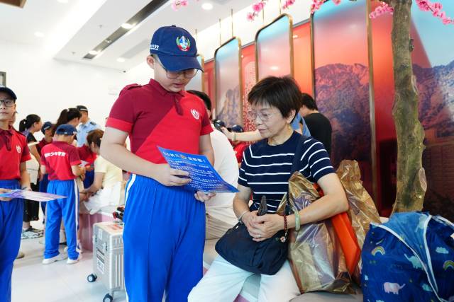 警银联动筑防线，少年反诈护平安