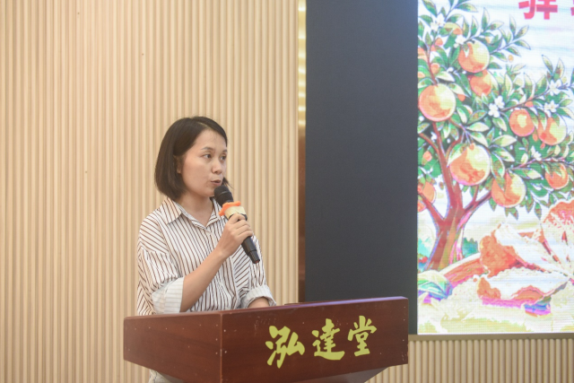 新会区农技推广服务驿站代表谭婷娟作分享