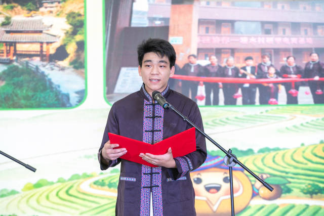 八江镇塘水村乡村振兴特色带代表杨建君 八江镇塘水村乡村振兴特色带代表杨建君