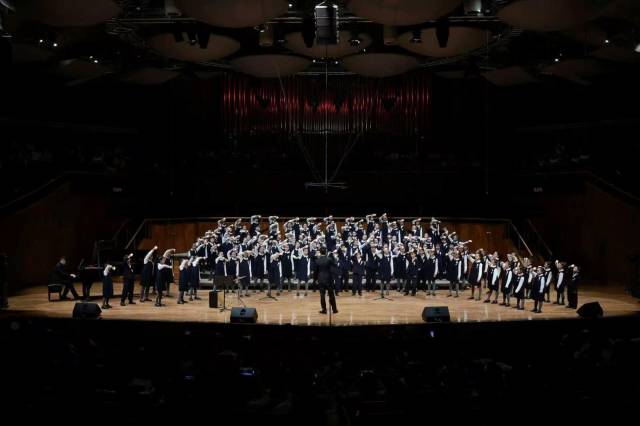 1月18日，太阳照照童声合唱团在星海音乐厅演出。
