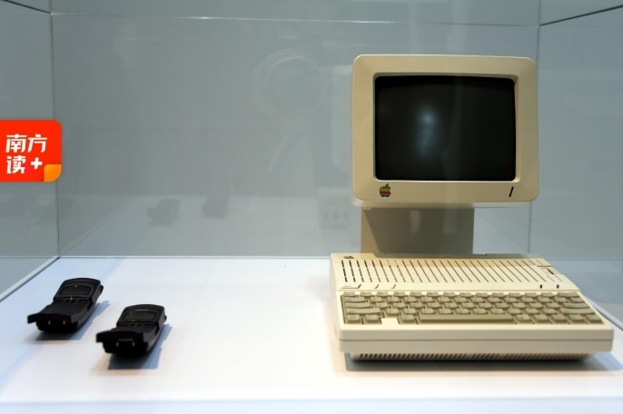 巨头扎堆AI PC，用了40年的电脑将变成什么样子？