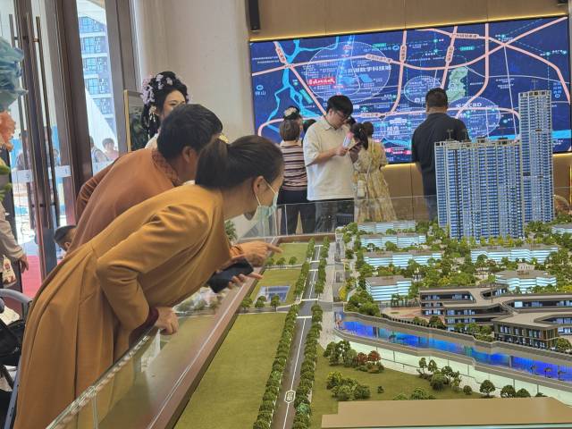 天热雨大也没挡住买房热情！5月广州二手房卖出近万套