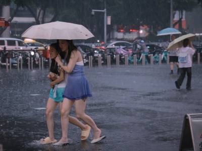 广东发布强降雨提醒短信约2亿人次，守护高考考生平安应考