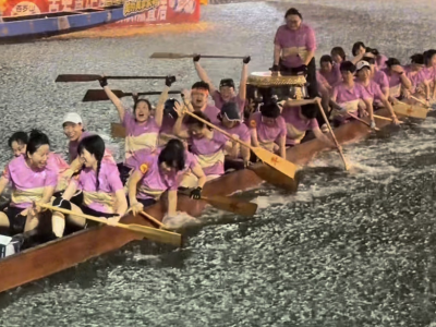视频｜佛山叠滘陈丰女子龙舟队雨夜砺兵，岸边乡亲暖心守候