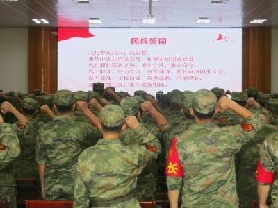 龙岗民兵接受点验：以“到”作答，锤炼应急应战硬功