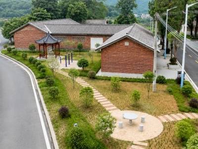 从荒地到公园、从旧址到景区，乐昌塘村把绿色变成发展底色