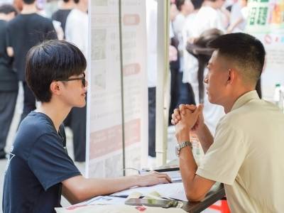 500强企业携4000余岗位揽才！广州华夏职业学院举办校园招聘会