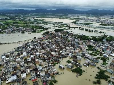 直击特大暴雨袭击下的汕尾陆丰：洪水淹没村庄，各方紧急驰援！
