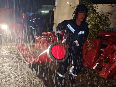 揭阳惠来遭遇持续强降雨致内涝，消防救援力量紧急抢险救援