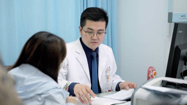 这种“多点开花”的癌症会遗传,50%几率传给子女!|泌尿健康日
