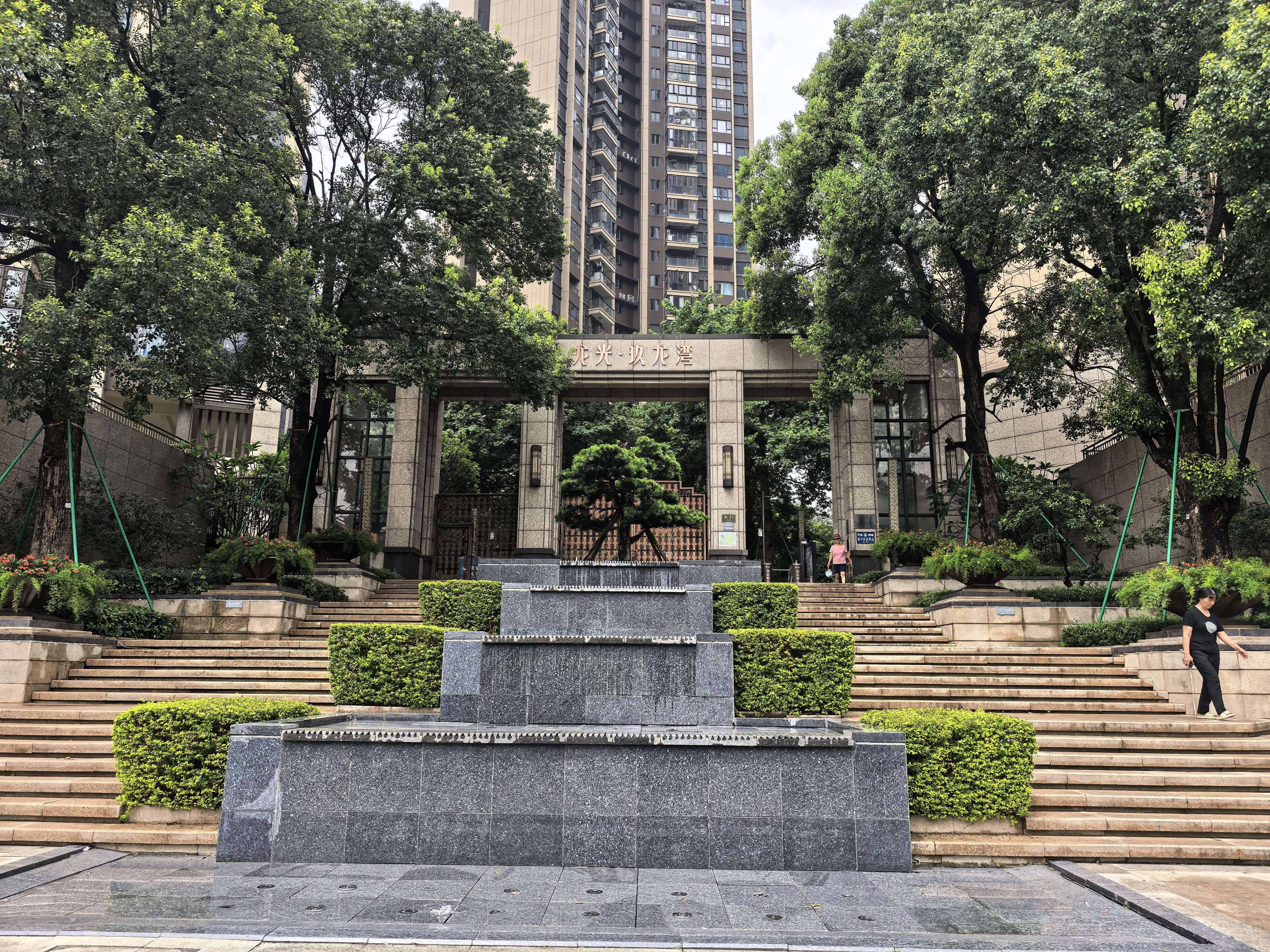 龙湾华府小区。&nbsp; 张槎街道供图