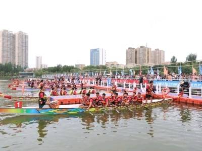 天山脚下龙舟竞渡，沉浸式感受同舟共济精神和端午浓厚氛围
