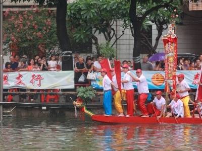 视频｜张槎大江彩龙巡游，“摁”出了端午“节律”