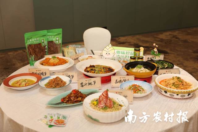“西牛麻竹笋,火辣鲜‘湘’味”创新烹饪大赛。 “西牛麻竹笋,火辣鲜‘湘’味”创新烹饪大赛。