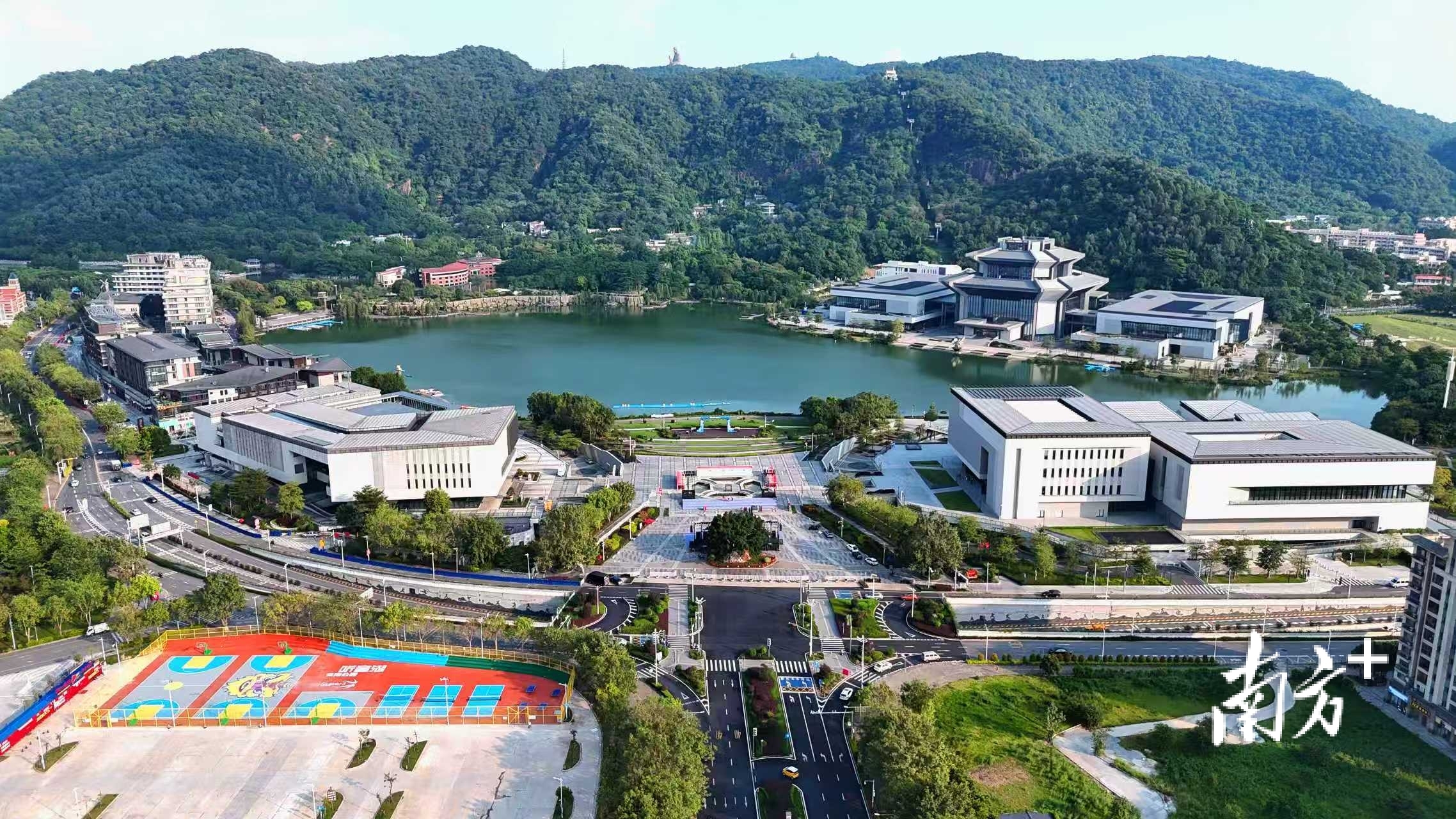 西樵正以前瞻视野谋划空港经济。 西樵正以前瞻视野谋划空港经济。