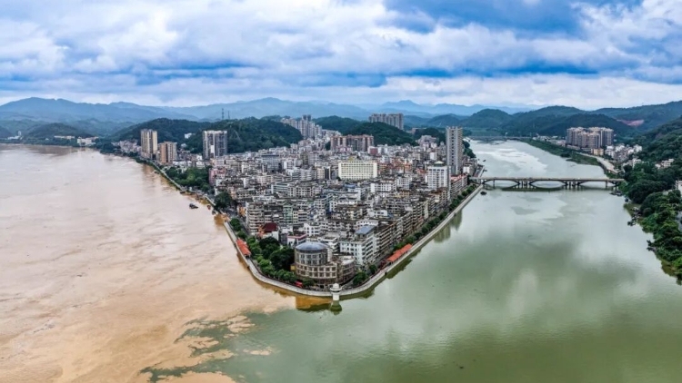 闻“汛”而动！封开县委政法委统筹力量全力防洪救灾