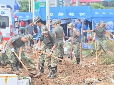 当“世界茉莉花都”泡在水中——极端天气下的“三农”之问 | 南岭东风