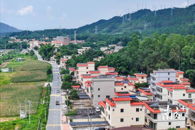 近两年来，龙塘镇以“清存量、控增量、建机制”为核心，扎实推进固废污染防治与人居环境整治，推动乡村颜值与民生福祉同步提升。南方+记者 曾亮超 摄