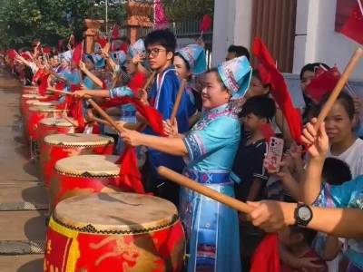 广东救援力量返程，贵港市民深情欢送
