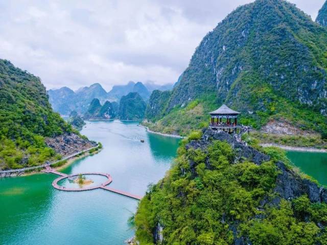 △浩坤湖。图/浩坤湖景区 △浩坤湖。图/浩坤湖景区