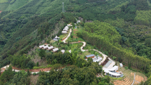 爱善庄园民宿航拍图。柯学潜摄 爱善庄园民宿航拍图。柯学潜摄