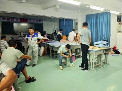 台风“红霞”逼近，汕尾城区安置点物资齐备、群众有序安置