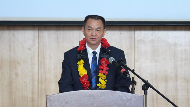 广东省人民政府新闻办公室副主任邓鸿致辞。