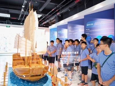 广州航海学院“天高海阔——海洋科技数智基地”迎来首批社会研学团