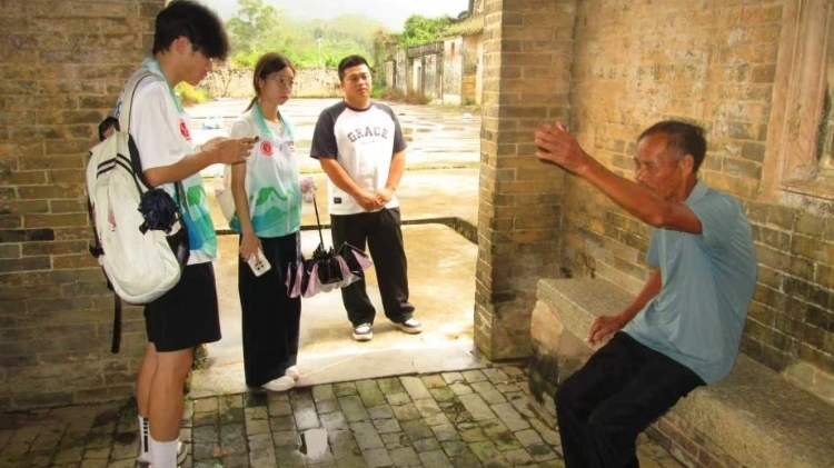 将鲜活故事磨成村史文本！广东财经大学学子扎实推进村史编撰专项实践