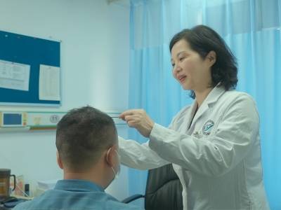 夏季持续高温潮湿，创新剂型破解南方银屑病患者用药痛点