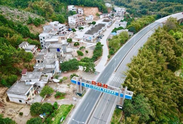 封开县江口街道大旺村全景。韦石明/提供