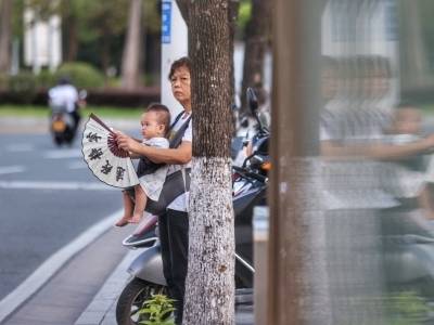 广东本周末大部持续高温炎热，最高气温直冲39℃！局部有雨