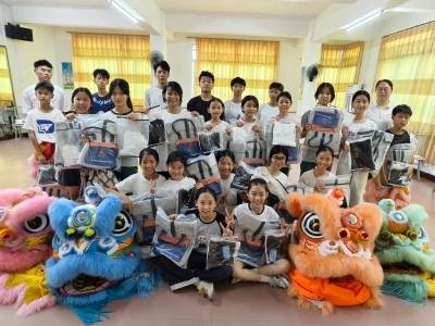 声向远方！肇庆德庆雏凤童声合唱团出征全国“村歌嘹亮”展演