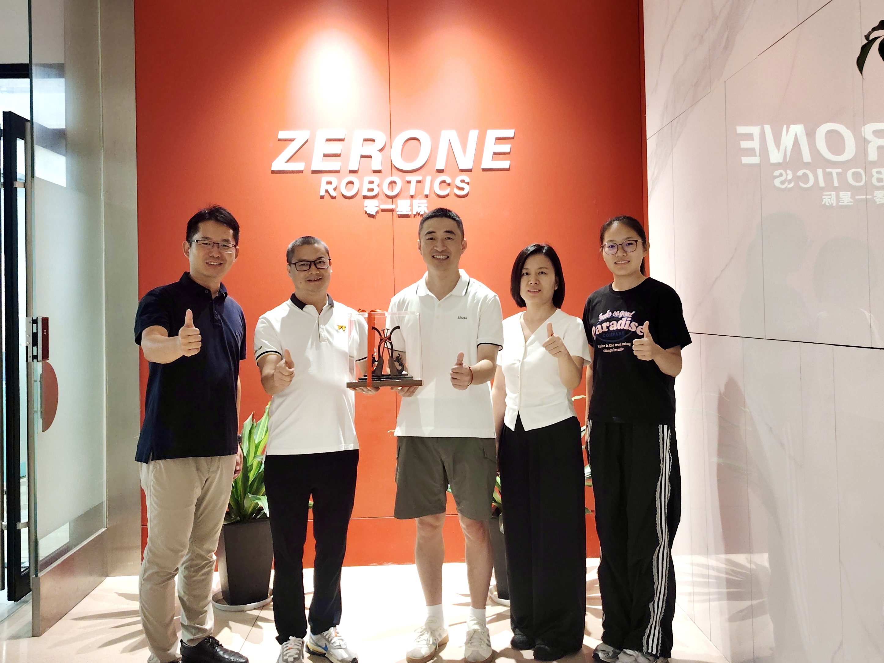 招商组考察对接零一星际人工智能科技有限公司。杏宣供图 招商组考察对接零一星际人工智能科技有限公司。杏宣供图