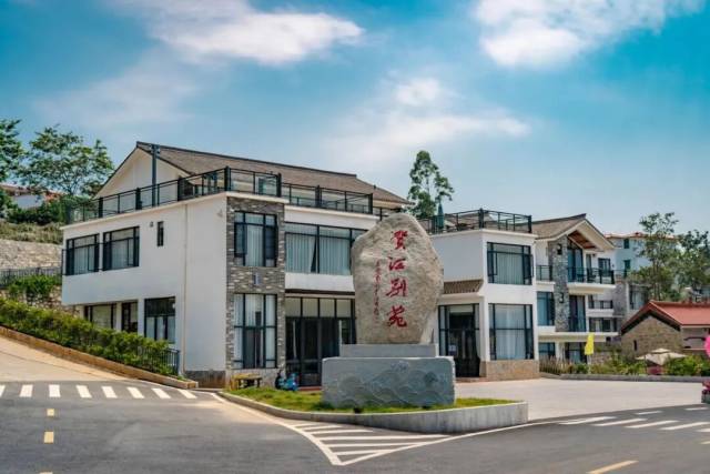 贺江碧道画廊景区建设带动了一批精品民宿落地,其中贺江别苑获评全国丙级旅游民宿。(封开县委宣传部供图) 贺江碧道画廊景区建设带动了一批精品民宿落地,其中贺江别苑获评全国丙级旅游民宿。(封开县委宣传部供图)