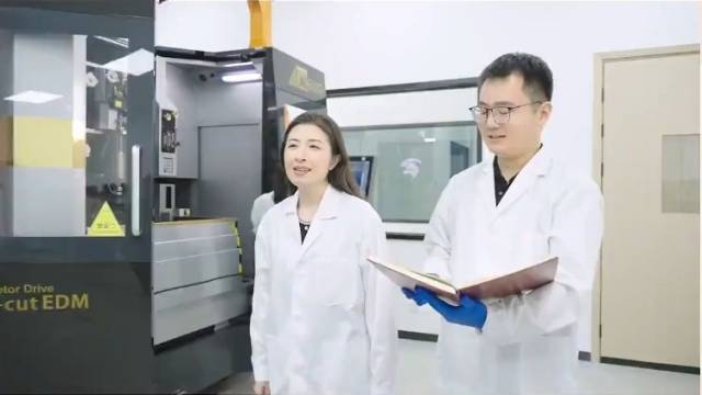 思想耀岭南 | 对话张书彦：科研一定要走出实验室